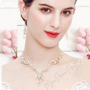Bridal Jewelry Set Necklace and Earring For Bride, bridesmaid gifts, bridesmaid proposal, Leaf Shape Necklace  Jewelry for Photo Shoot