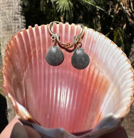 Dainty Black Shell Earrings, 18k Gold Plated