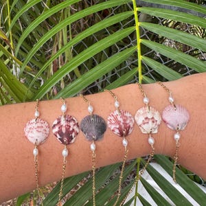 Shell and Pearl Bracelet, 18k gold Plated, handmade