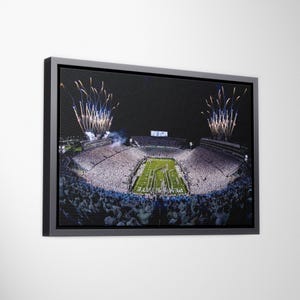 Penn State Beaver Stadium-vuurwerkmoment, NCAA Nittany Lions Canvas, Stadium Night Game Wall Art, decor voetbalkunst, Penn State College