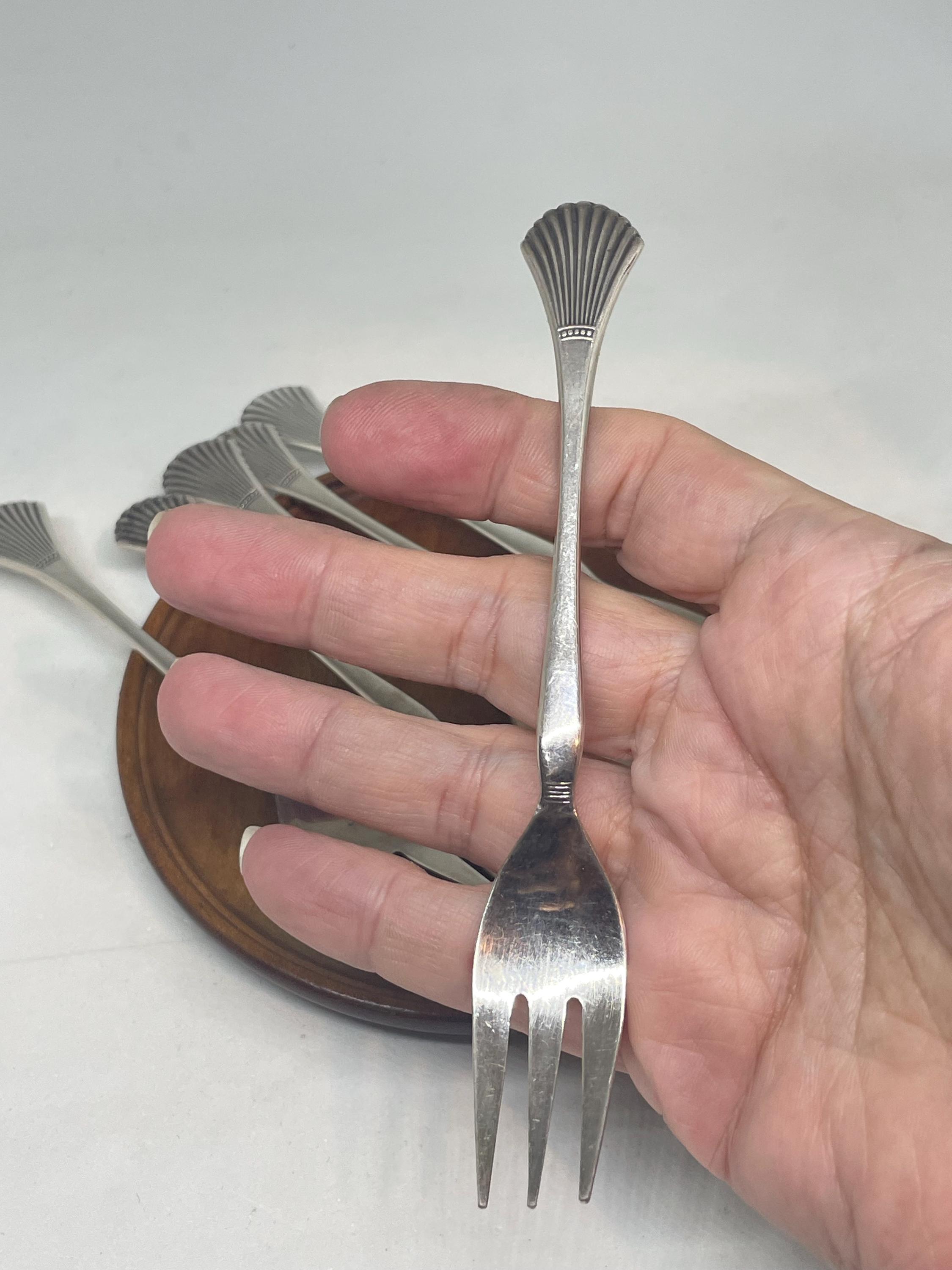 6 fourchettes à gâteau en argent - France