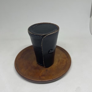 Antike Vintage Nesting Militär oder Jagd Reise Whisky Becher in Original Lederbox