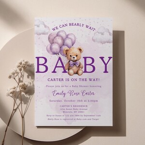 Bearbeitbare Braunbär Ballon Baby Shower Einladung Wir können bärenhaft warten Einladungsvorlage Lila Geschlechtsneutral Boho Teddybär in Wolken LP0031