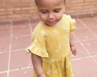 Vestido de verano de muselina hecho a mano: Conjunto bohemio para niña pequeña
