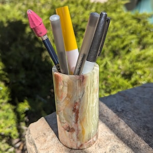 Onyx Circle Pen Holder / Green Hand Carved Desk Organizer / 2"x 4"
