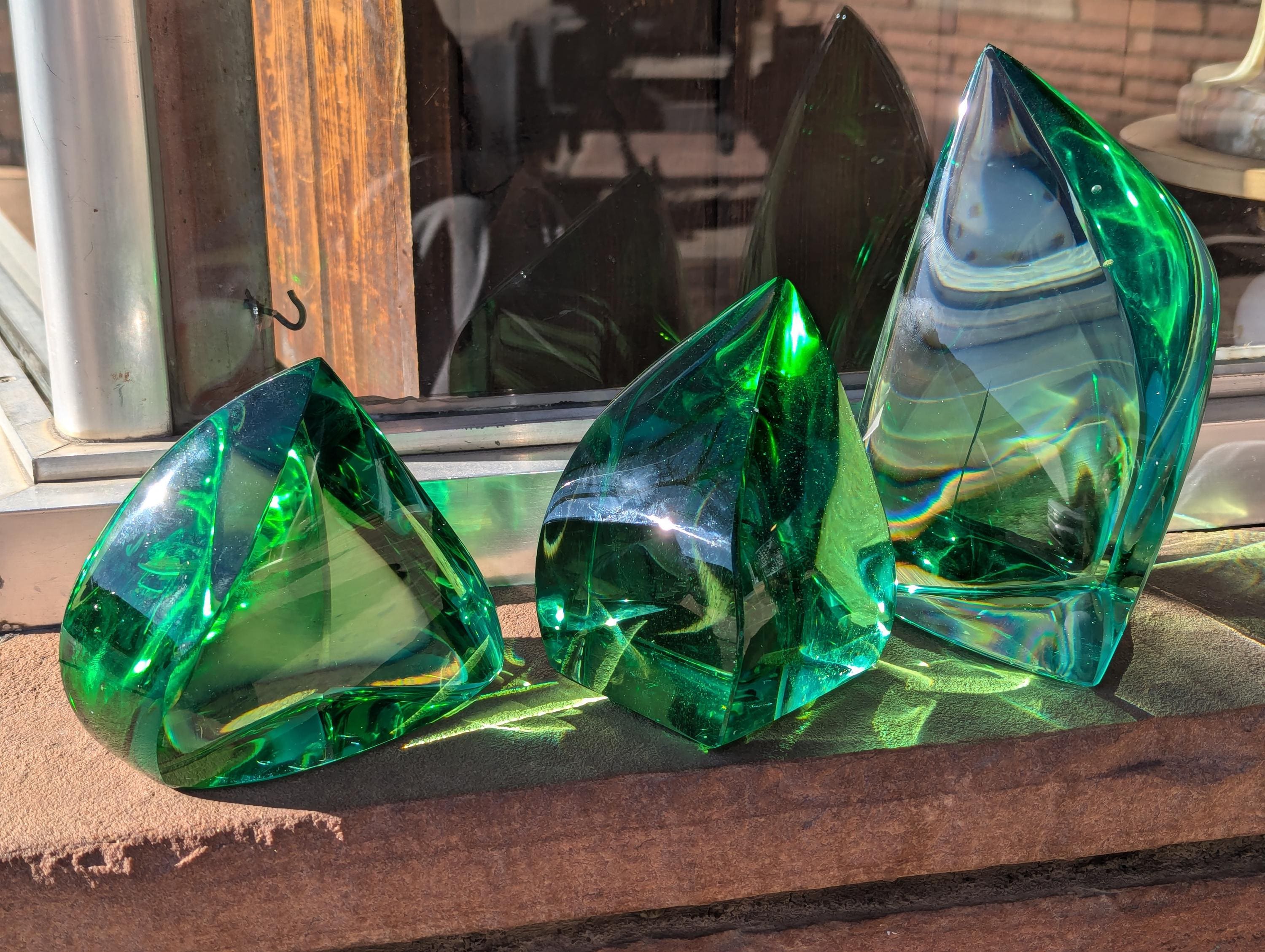 magma glass green mirror セット販売 Green Volcanic Glass Point: Freestanding Polished Art Display - Etsy