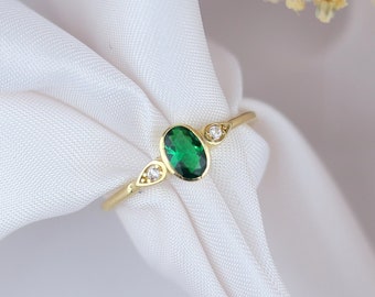 Dainty 14k Solid Gold Oval Cut Emerald Ring For Womens , Green Gemstone Midi Knuckle Gold Ring , Simple Everyday Wear Stacking Ring Gift Her