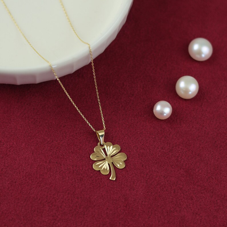 Dainty 14k Solid Gold Shamrock Necklace: Lucky Clover Pendant - Etsy