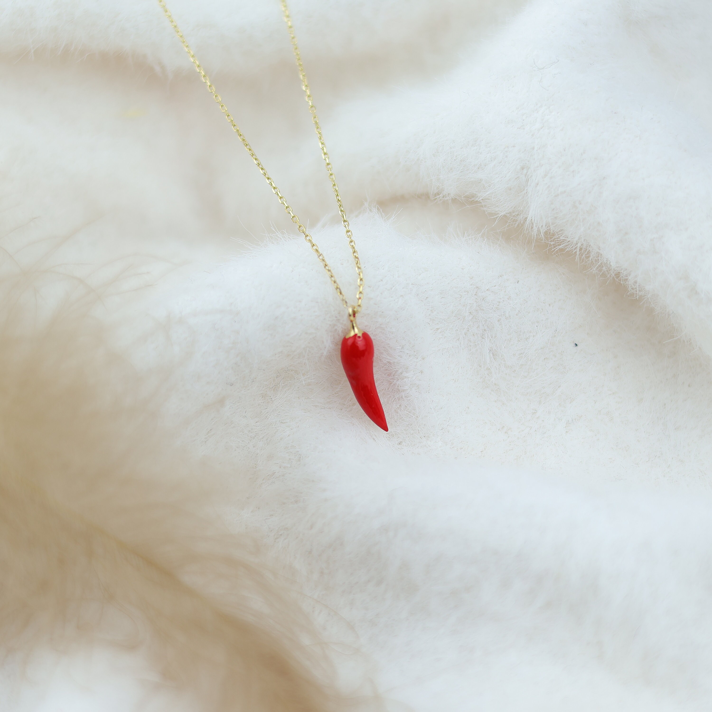SWAROVSKI 唐辛子 レッドペッパー 幸運 ネックレス