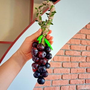 Jabón de uva artesanal en cuerda: Jabón decorativo con aroma afrutado (250 g)