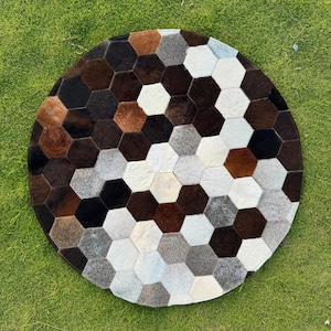 SAME AS PICTURE! Real Cowhide Patchwork Rug Tricolor Cowhide Patchwork Rug Handmade Cowhide Rug Round Hair on Cowhide Patchwork Rug Western