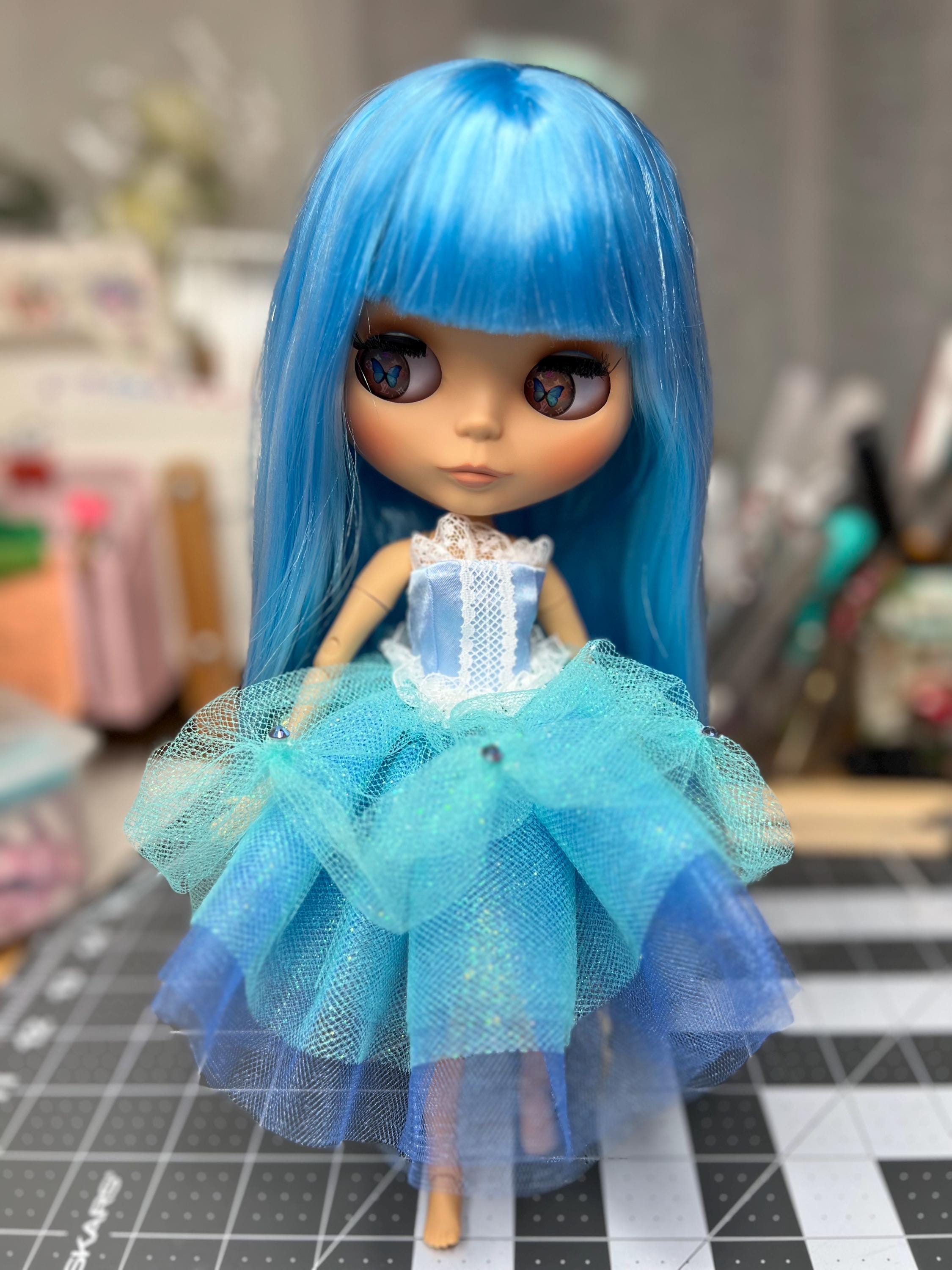 Brown Hair Blue Eyes Blythe Doll