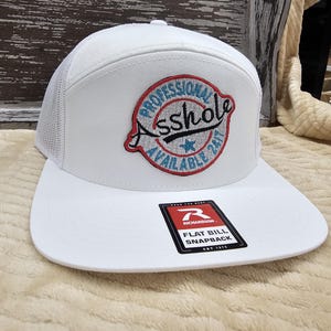 Patch Azzhole certificado bordado em chapéu Richardson 112 Curved bill ou 168 Flatbill
