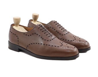 Men's brown Pebble Grain Leather wingtip brogue Wholecut Shoes Handmade Genuine Leather oxford laceup Formal footwear for man Party Shoes