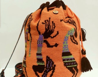 Mochila "Bailongos"