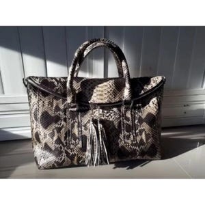 Bolso tote de piel de pitón auténtica: elegante y versátil bolso de viaje para mujer. Bandolera, bandolera, con asa superior, tamaño mediano y grande.