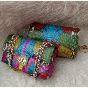 Bolso bandolera de piel de pitón auténtica para mujer, pequeño bolso de mano de 25 cm, hecho a mano, de piel de serpiente, sencillo y elegante.