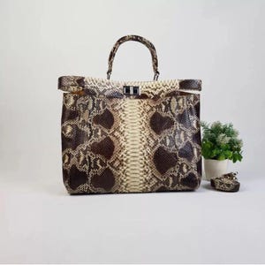 Genuine Python Leather Handbag – Edgy Modern Snakeskin Purse, Top Handle Bag, Shoulder Crossbody, Available in 26cm & 33cm, Multiple Colors
