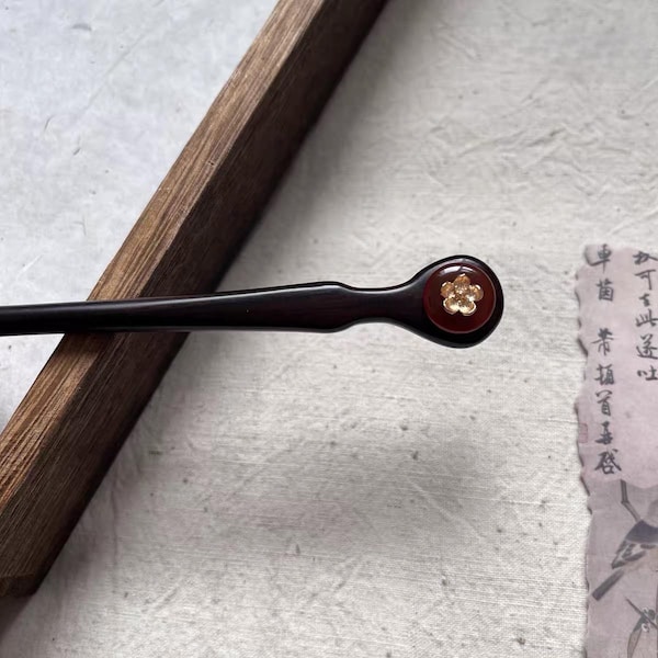 Handgeschnitzte Ebenholz Haarnadel - Roter Achat Chinesischer Haarstab