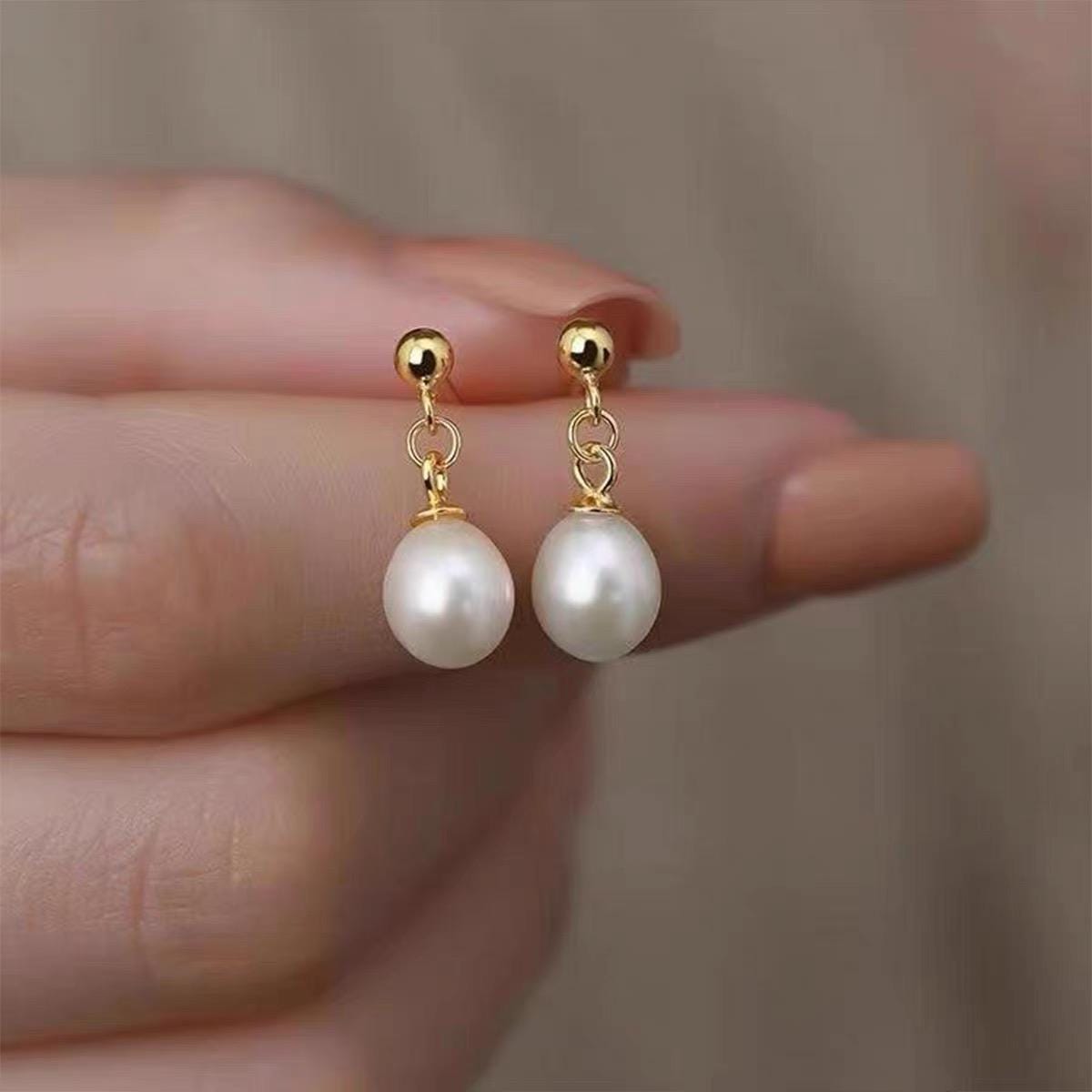 Orecchini a goccia con perle d'acqua dolce: borchie in argento in stile vintage - Italia