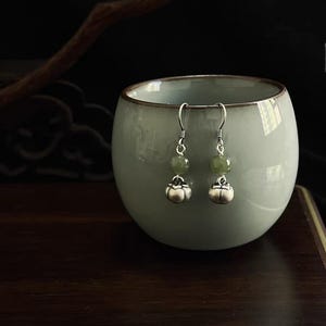 Sterling Silver Jade Drop Earrings: Retro Chinese Style Accessory