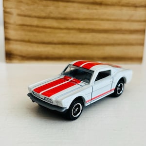 Hot wheels &#39;65 Ford Mustang GT