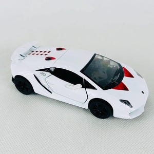 Hot wheels Lamborghini sesto element (white-red)
