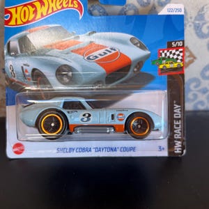 Hot wheels shelby cobra daytona coupe gulf