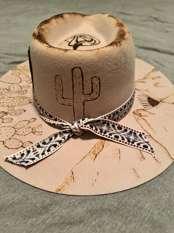 Cowgirl Burnt Hat Wyeth Size OS - Etsy display picture 1