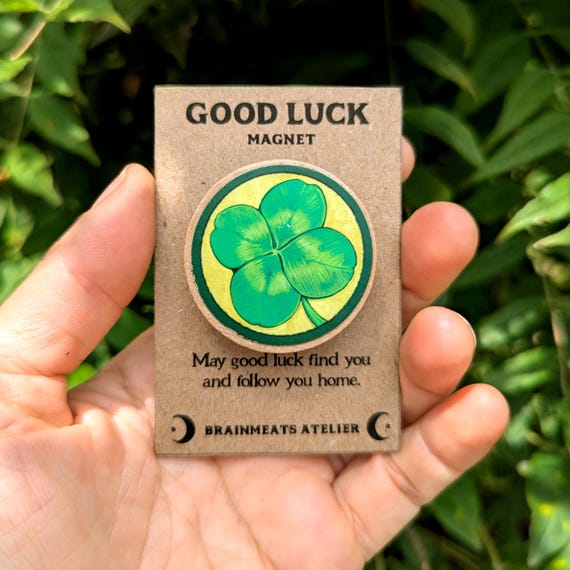 Four-Leaf Clover Good Luck Magnet: Handcrafted Wooden Charm