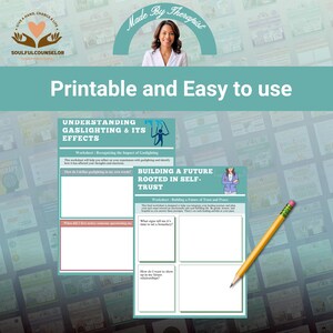 Pu&ograve; includere: Un modello di foglio di lavoro stampabile color verde acqua con il testo "Printable and Easy to use". Il foglio di lavoro include sezioni sulla comprensione del gaslighting e sulla costruzione della fiducia in se stessi. Una matita &egrave; appoggiata sul lato destro dell'immagine.