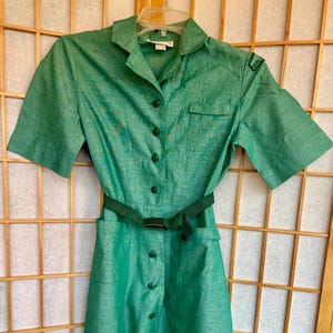 Junior GIRL SCOUTS 1960s Green Dress Uniform with Accessories