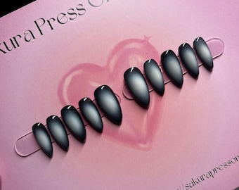 Grunge Aura Press on nails set