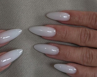 Funny Bunny milky white Press on nails set