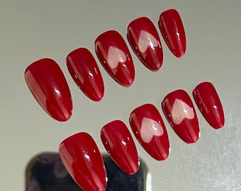 Sabrina Carpenter emails I can’t send Press on nails set