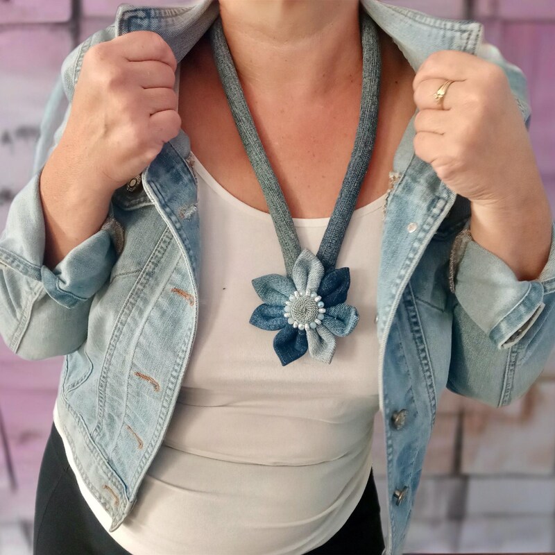Jean Necklace main image 1