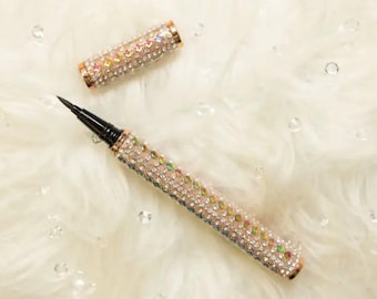 2 in 1 Eyeliner And Lash Adhesive Pen