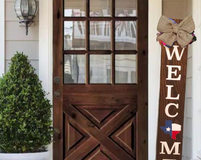 Texas Flag Welcome Sign: Rustic Wooden Porch Leaner with Burlap Bow
