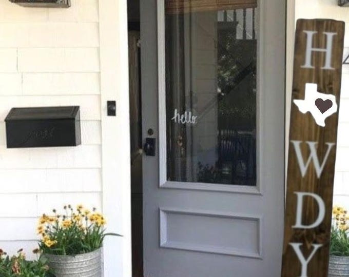 Howdy Texas Porch Sign: Rustic Wooden Welcome Decor