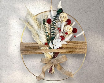 Boho-kerstkrans: hoepeldecor gedroogde eucalyptus en pampagras