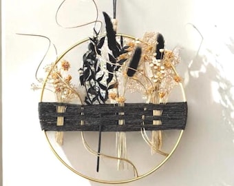 Krans met zwarte en gouden gedroogde bloemen: boho boerderijmuurdecoratie