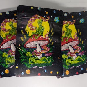 Alien Mushroom Smell Proof Mylar 3.5g to 14g Storage Bag 5&quot; x 3.5&quot;