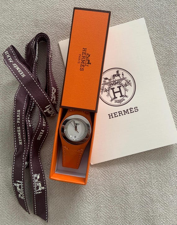 HERMES アーネ/HA3.210 楽天市場】HERMES エルメス 時計 アーネ HA3.210 SS/革 クオーツ
