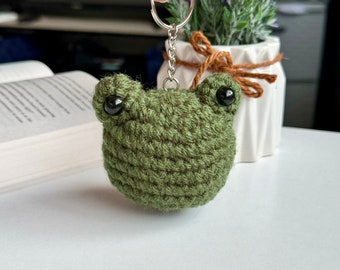 Crochet Mini Frog Keychain Charm ∣ Crochet Frog Decoration ∣ Frog Amigurumi ∣