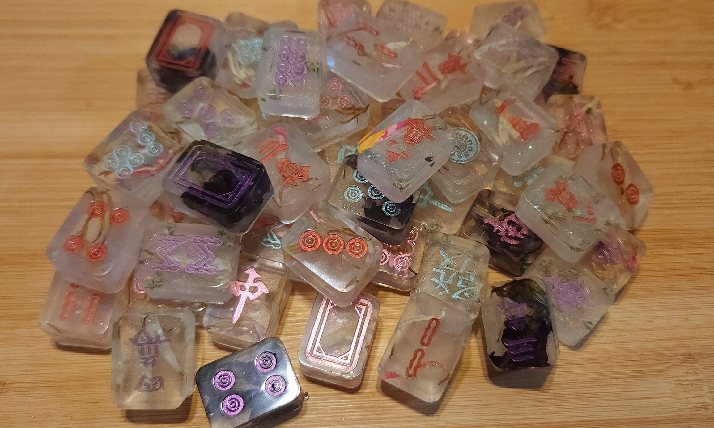 Mahjong Tiles Set of 140 (themed)