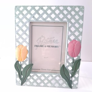 Vintage Dennis East Lattice Tulip Floral Picture Frame