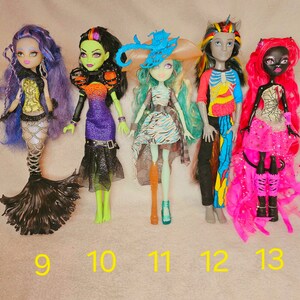 Poupées Monster High Opérette de la vague 1 Toralei Coffin Bean Draculaura hantée Sirena Von Boo doublage vandala Scaris Ghoulia Poupées image 4