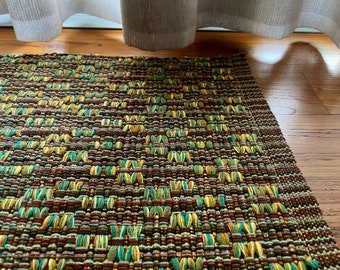 Small Handwoven Green & Brown Checkered Rug for Home Decor, Living room, Bedroom, Bathroom and Kitchen | Washable Cotton Baht Mat