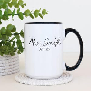 Minimalistische Brauttasse mit individuellem Namen, elegante Kaffeetasse zum Hochzeitstag, personalisiertes Geschenk für Braut oder Brautparty