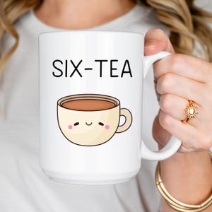 60th Birthday Mug – Funny Personalized Coffee Cup Gift for Friend or Grandma, Custom Happy 60th Present for Women Turning Sixty